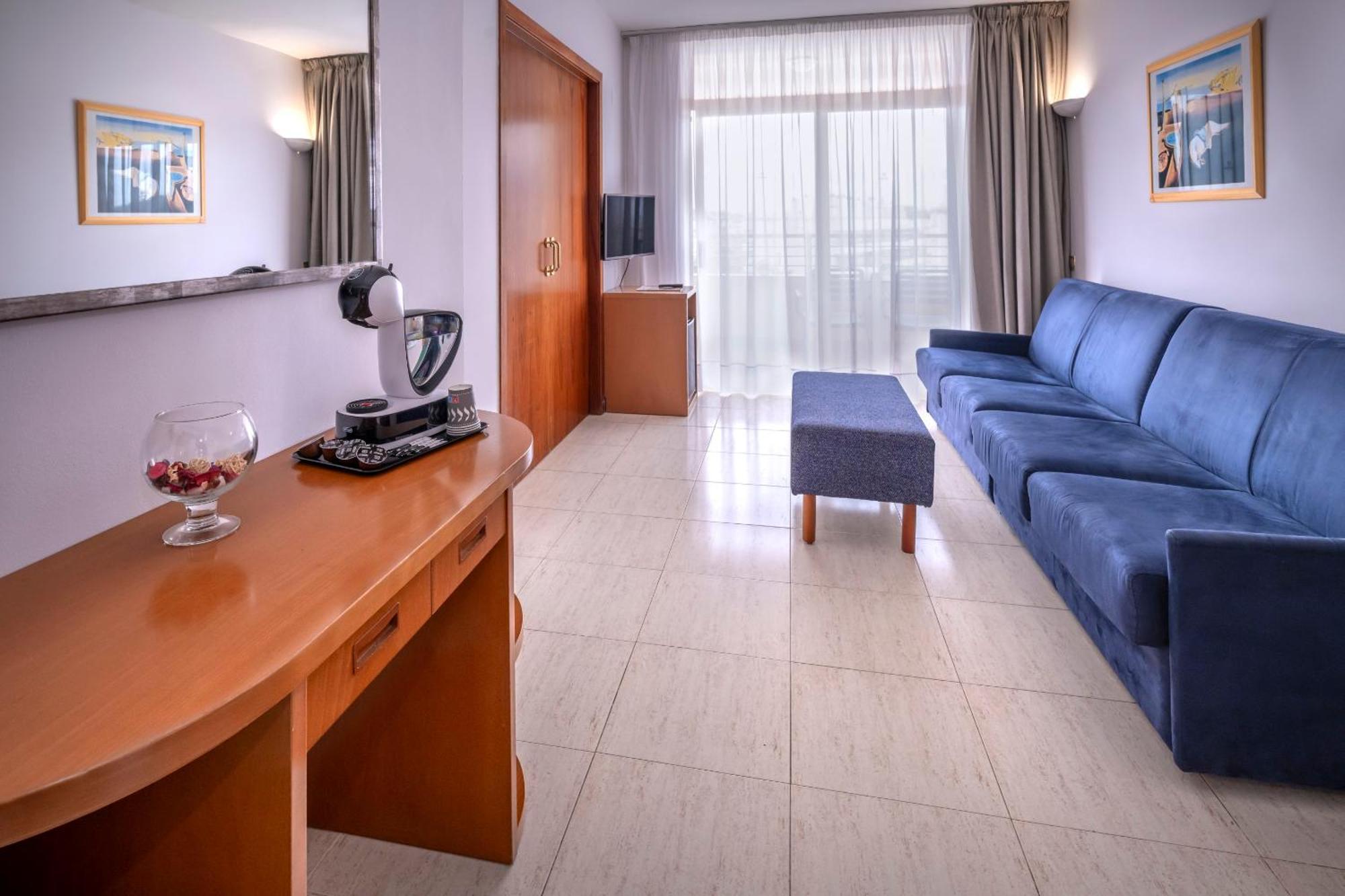 Suite Balcony,1681714052:JPEG