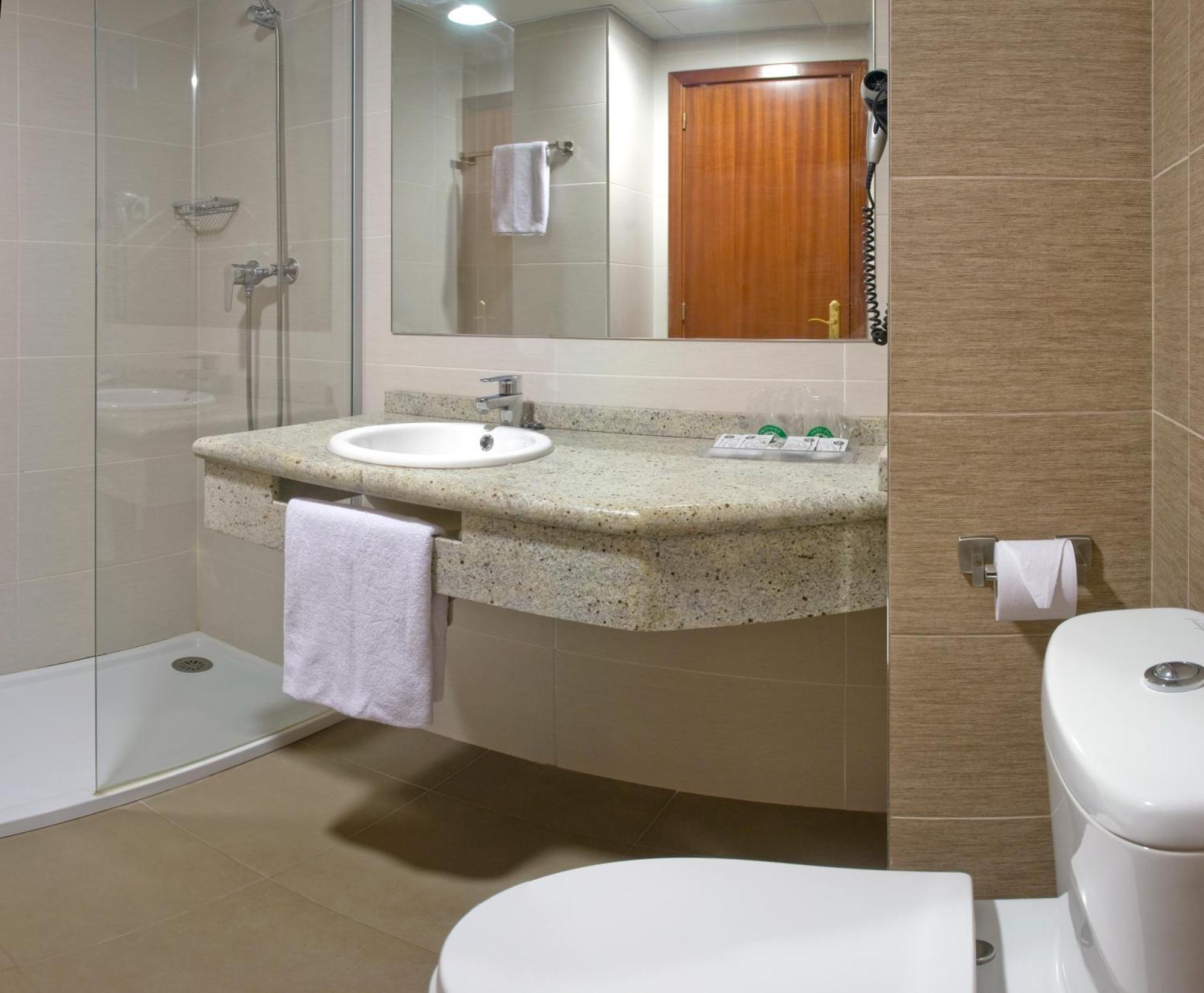 Chambre Standard avec Vue sur la Piscine
